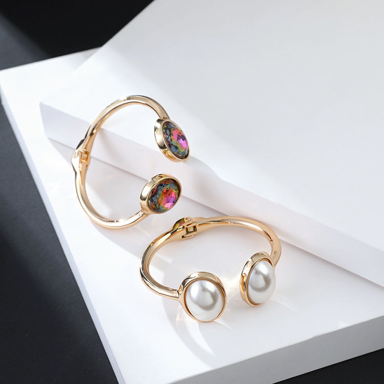 Pearl Cuff Alloy Bracelet B2817