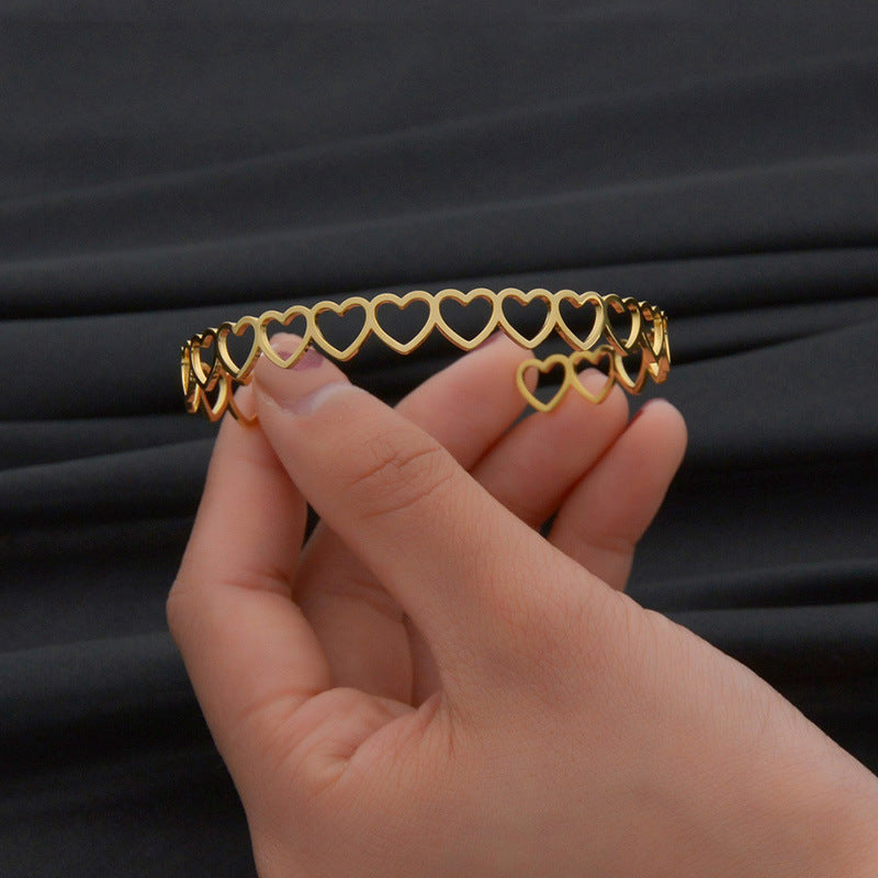 Heart Stainless Steel Cuff Bracelet B3432