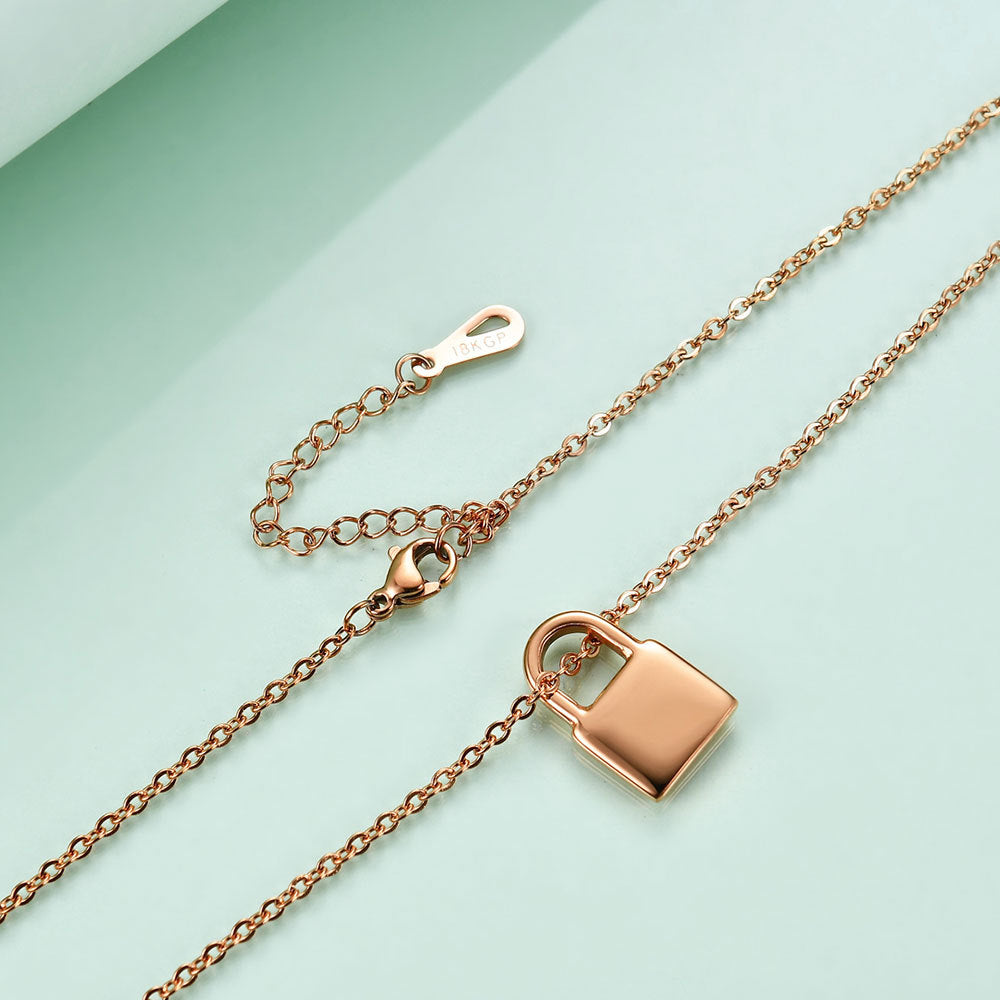 Locker Stainless Steel Necklace N3907