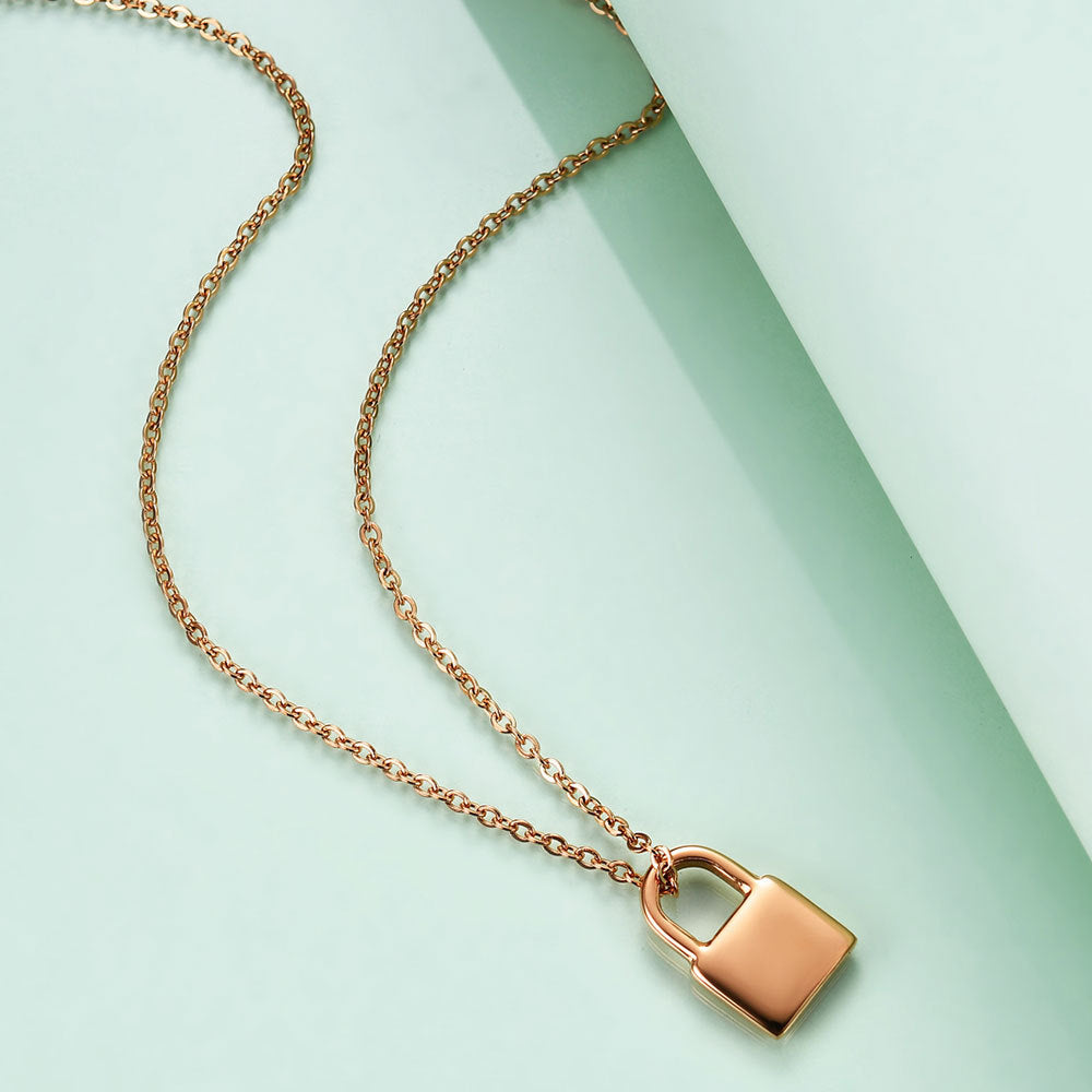Locker Stainless Steel Necklace N3907