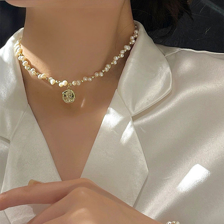 Coin Pendant Pearl Bead Necklace N4609