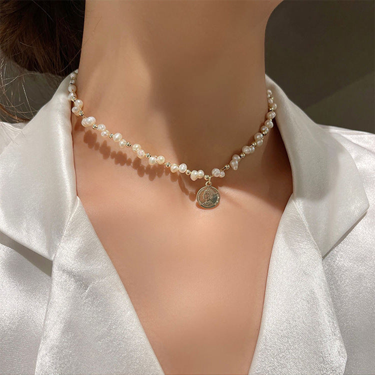 Coin Pendant Pearl Bead Necklace N4609
