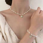 Coin Pendant Pearl Bead Necklace N4609