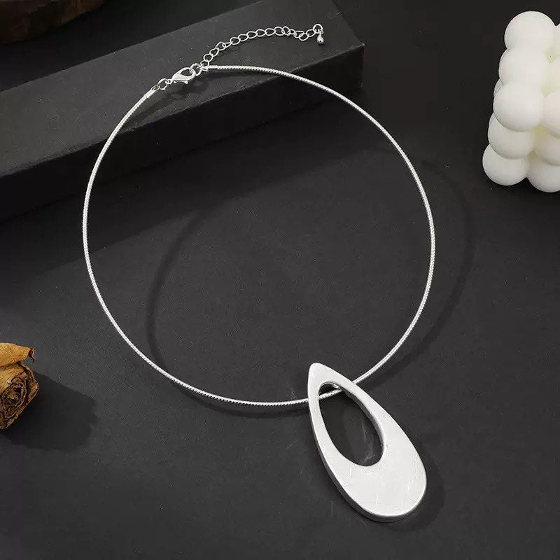 Teardrop Pendant Metal Necklace N5681