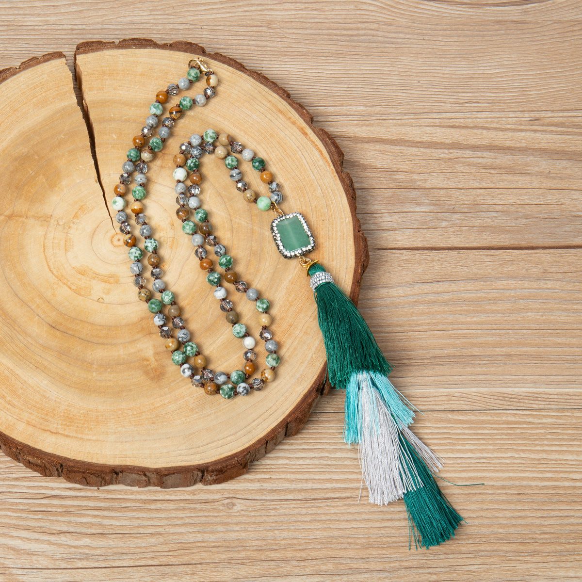 Colored Green Jade Pendant Necklace N5849