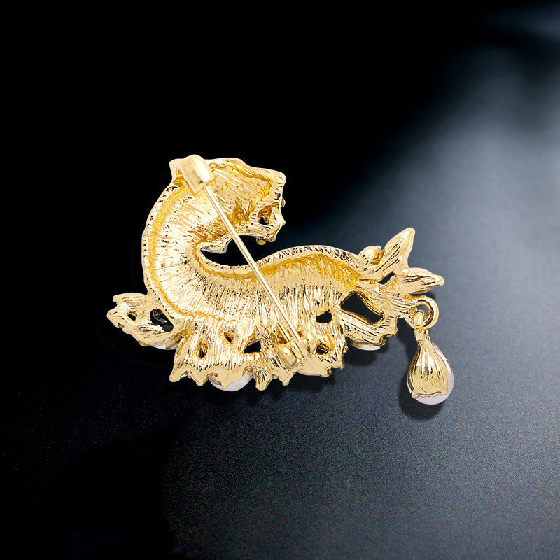 Tiger Rhinestone Brooch PA4003