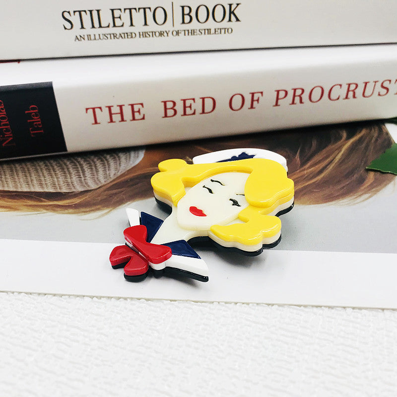 Monroe Acrylic Brooch PA4080