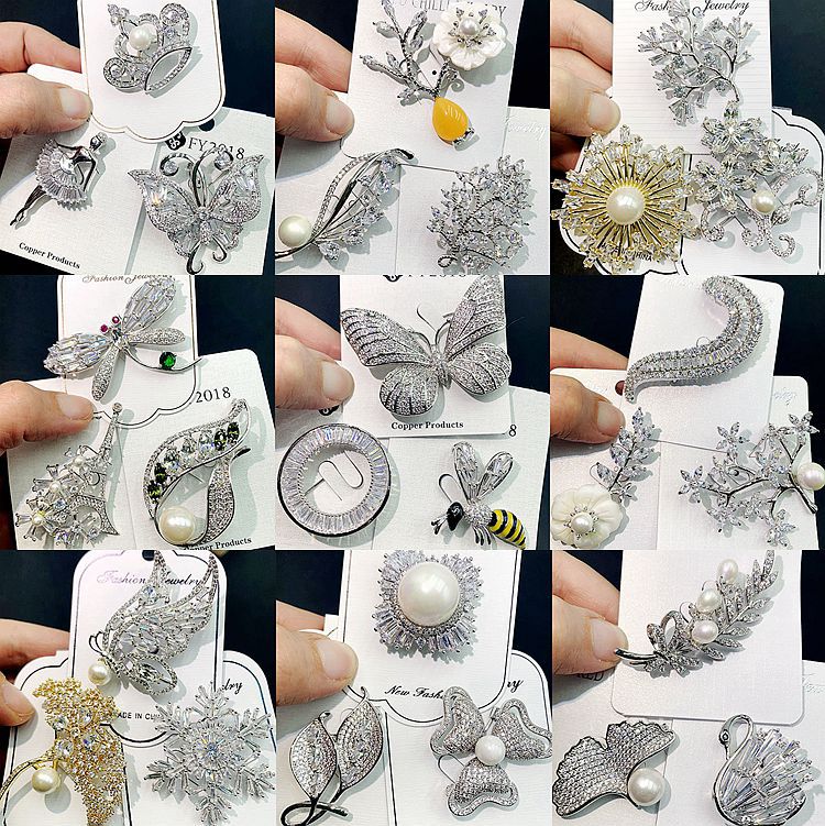 Radomly Cubic Zirconia Brooch PA4564