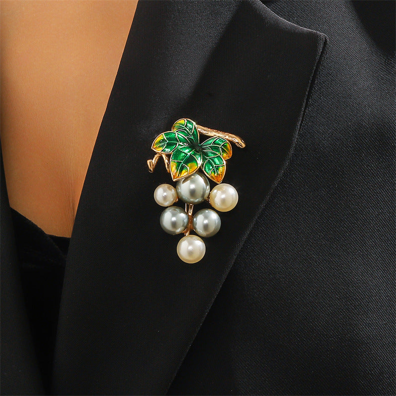 Simulated Pearl Fruit Grapes Brooch PA5351
