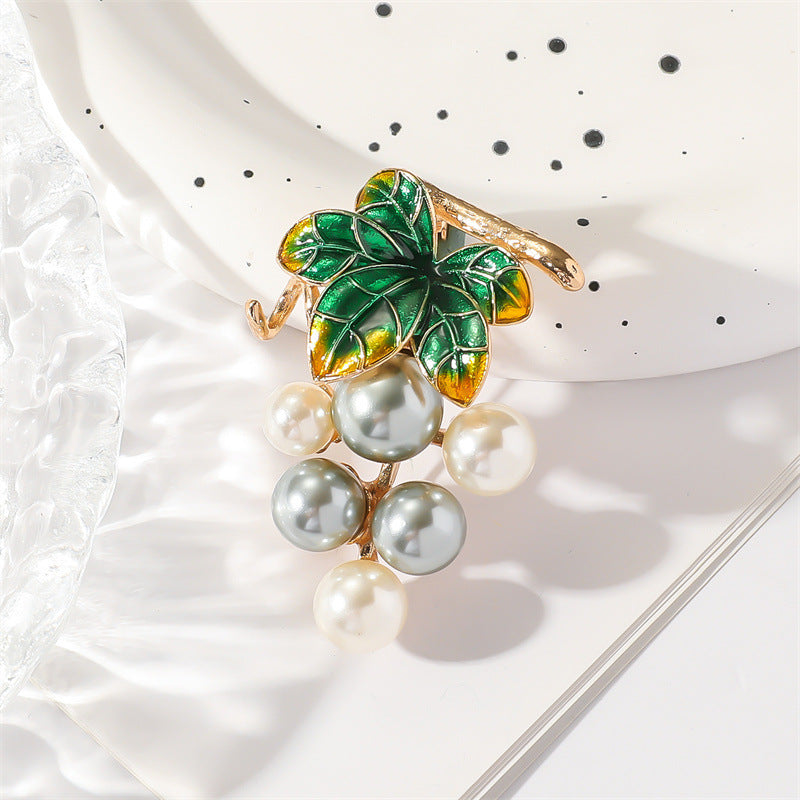 Simulated Pearl Fruit Grapes Brooch PA5351