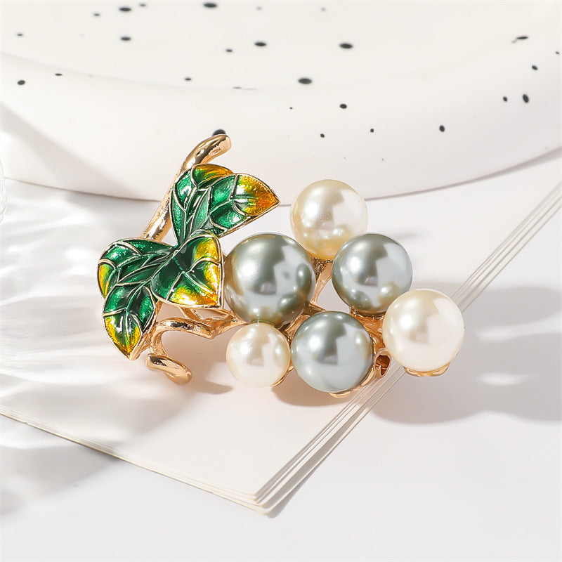 Simulated Pearl Fruit Grapes Brooch PA5351