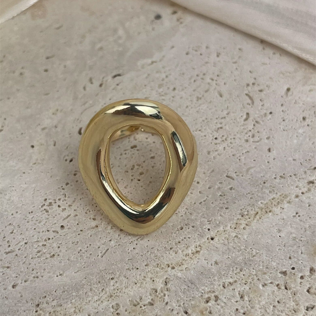18K Gold-Plated Irregular Circle Copper Ring R2753